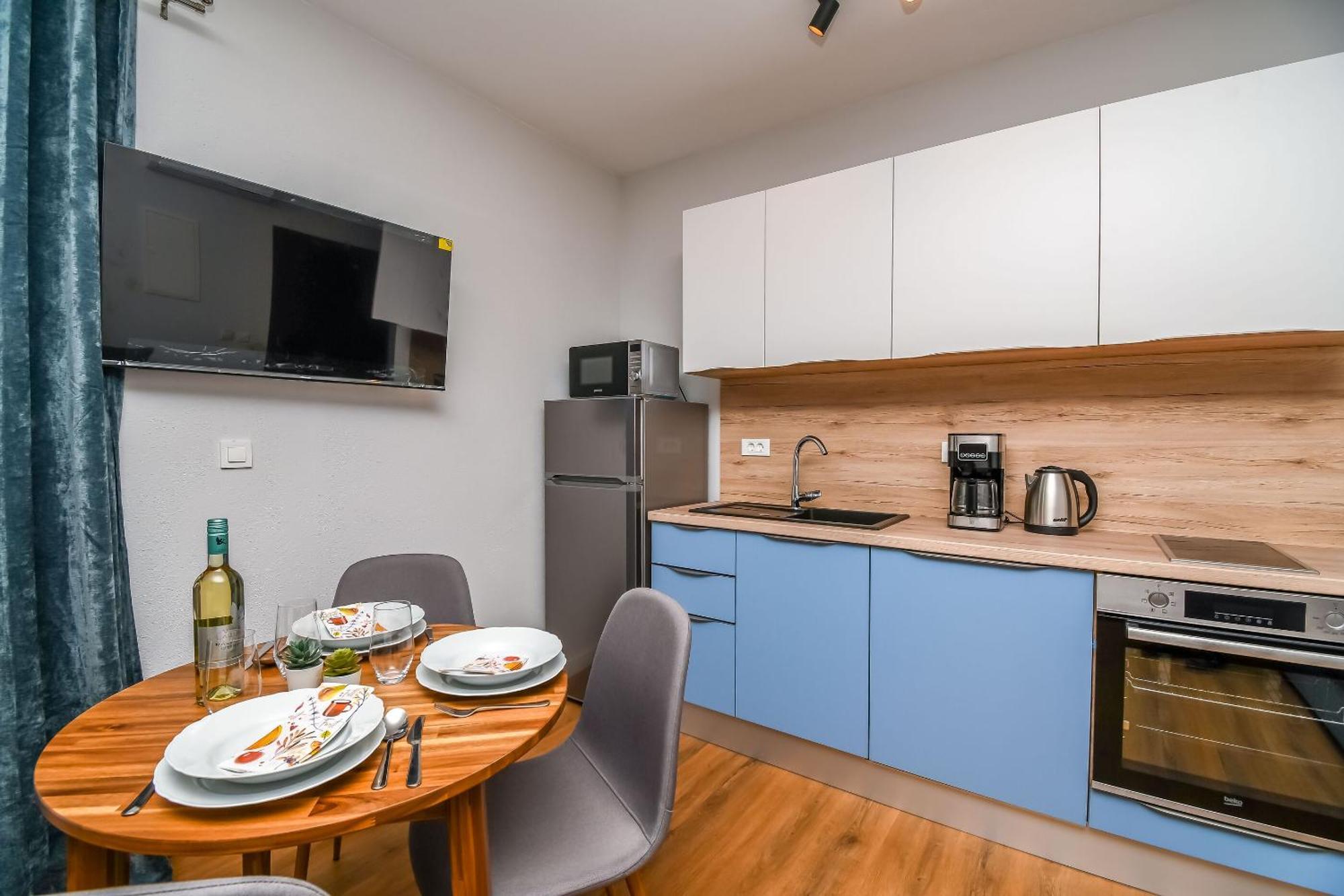 Apartments Neli Trogir Exterior photo