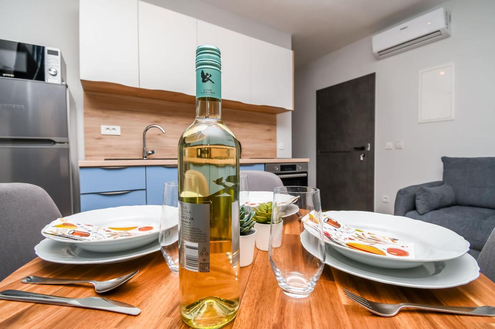 Apartments Neli Trogir Exterior photo